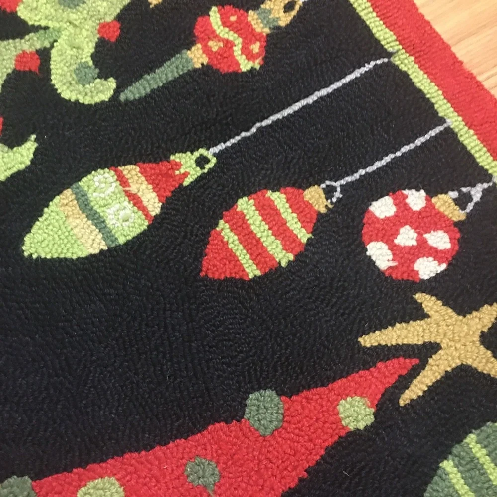 Vintage Hooked Wool Rug  Christmas Trees and Ornaments Holiday Decor 38